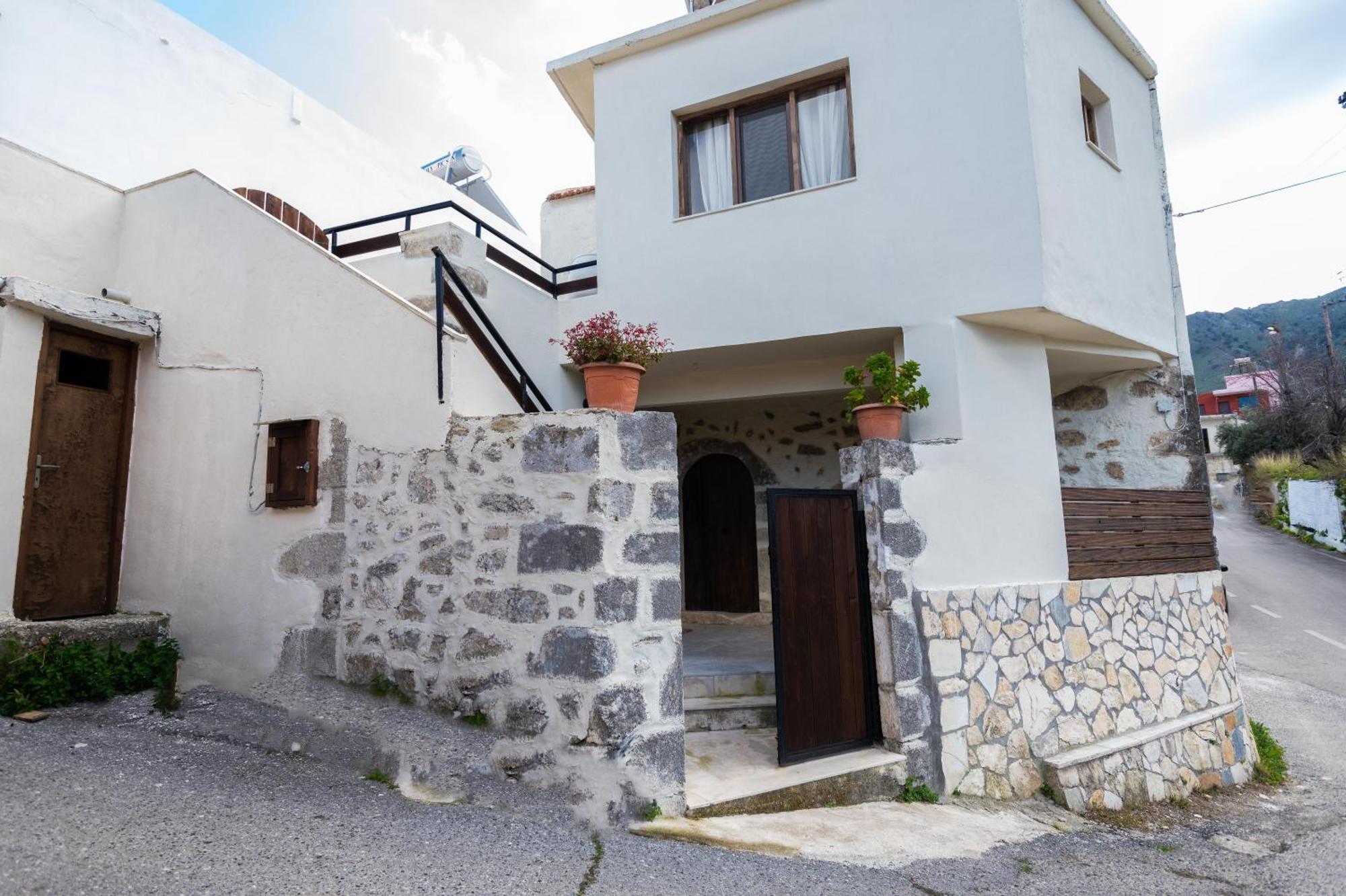 To Patriko Vila Kournás Exterior foto