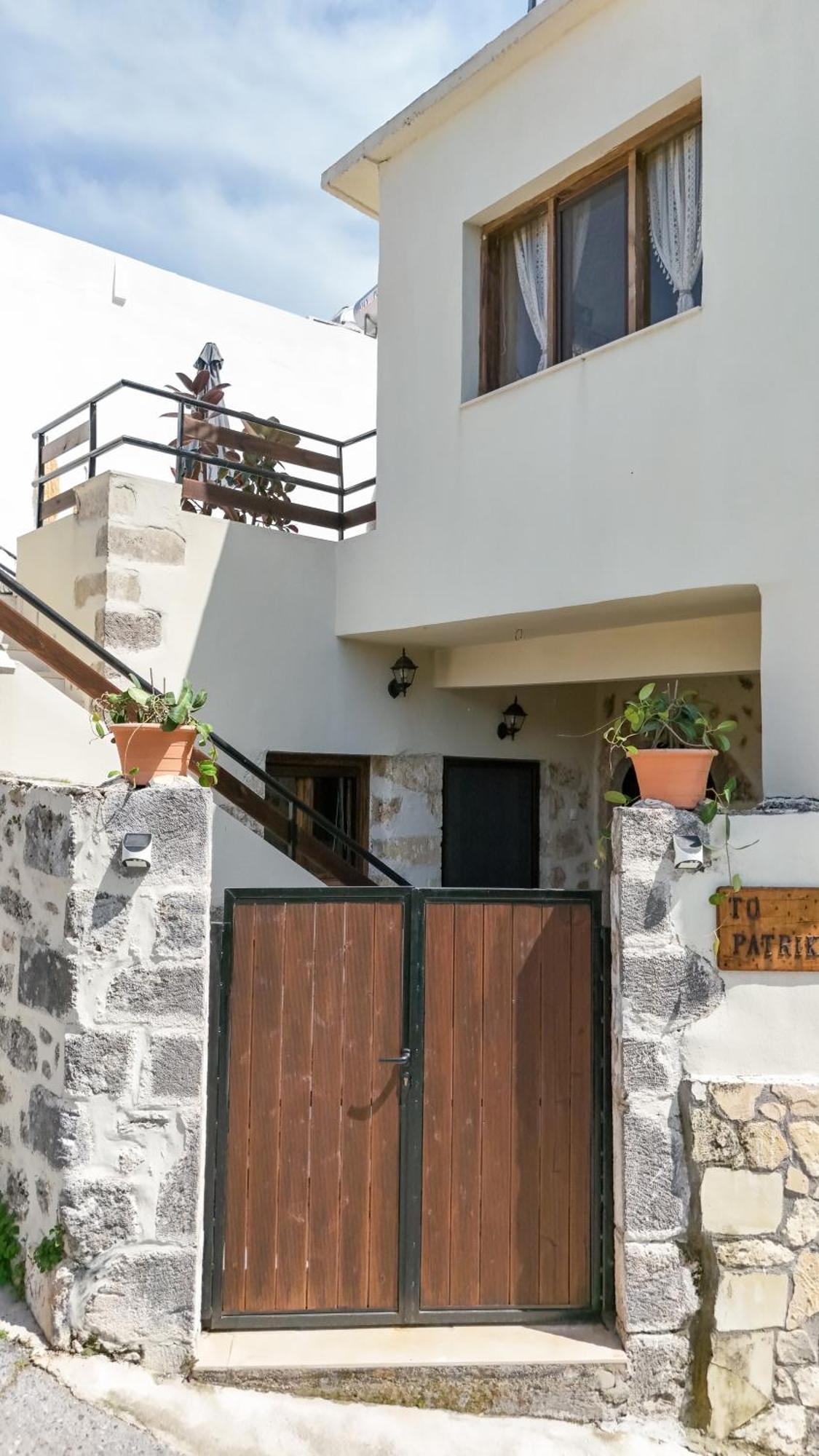 To Patriko Vila Kournás Exterior foto